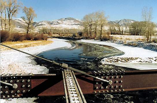 Upriver view of Big Hole channel from Meriwether Bridge.